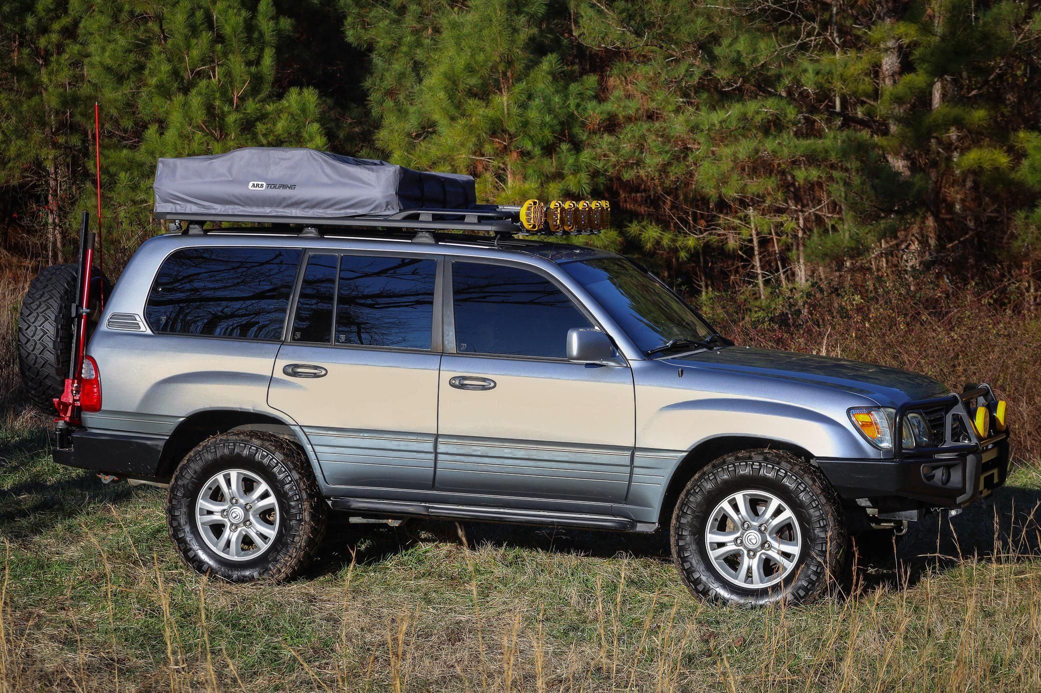 2003 Lexus LX