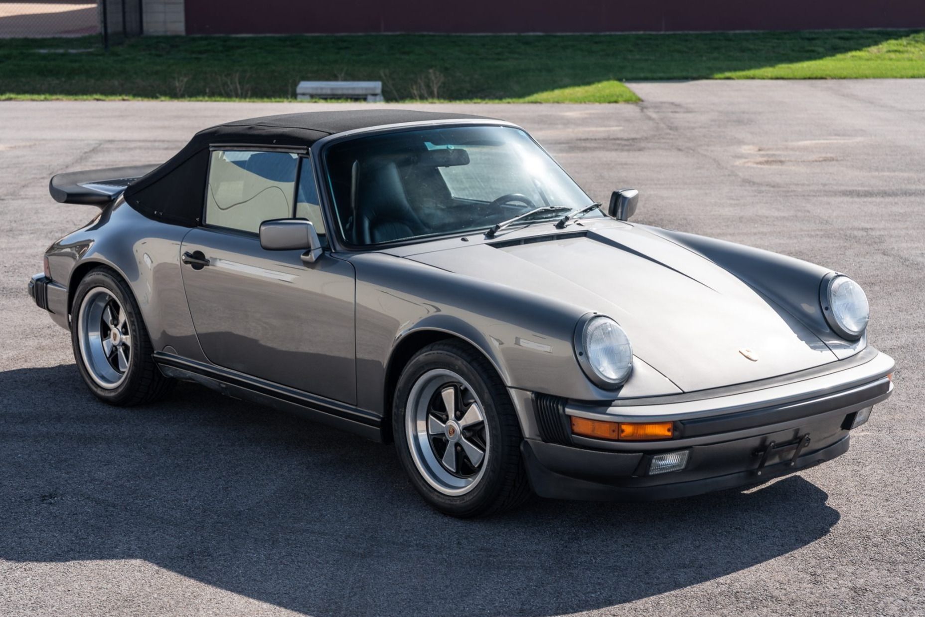 1989 Porsche 911 Cabriolet