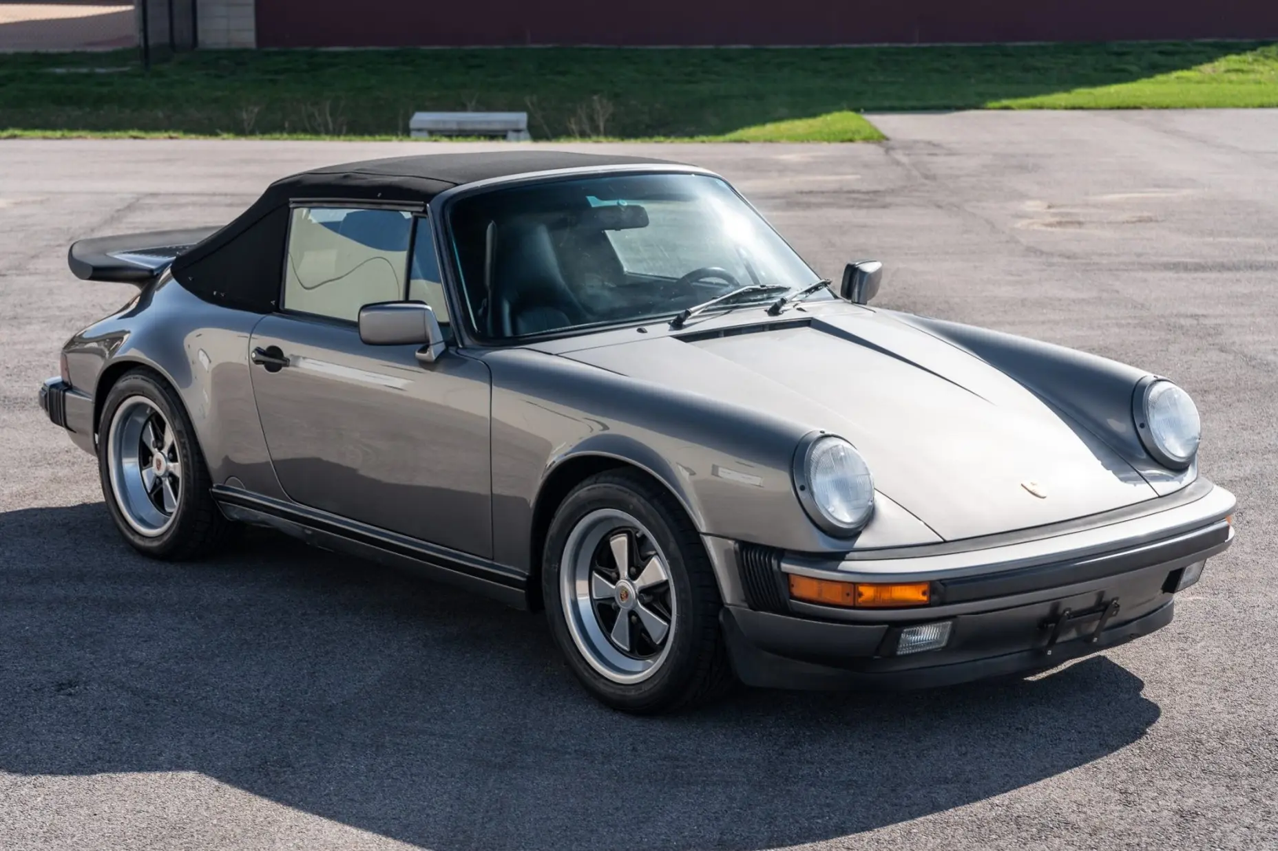1989 Porsche 911 Cabriolet