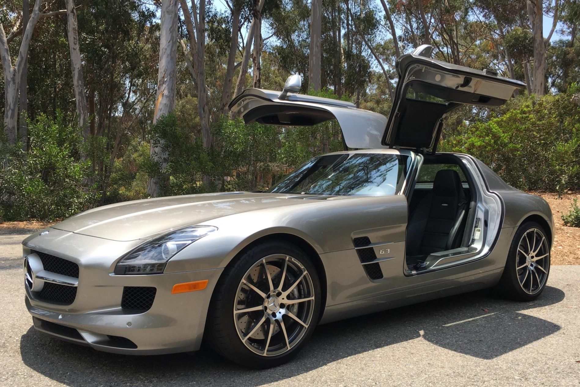 2012 Mercedes-Benz SLS AMG Coupe