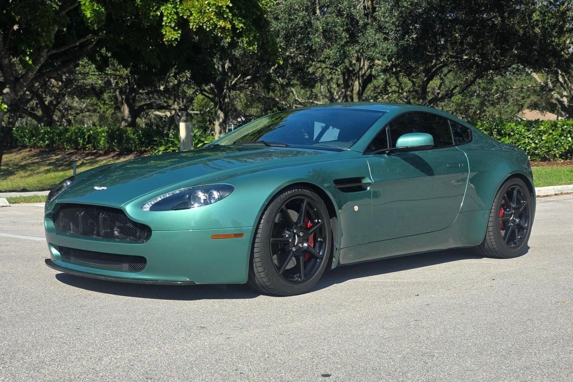 2006 Aston Martin Vantage Race Cars