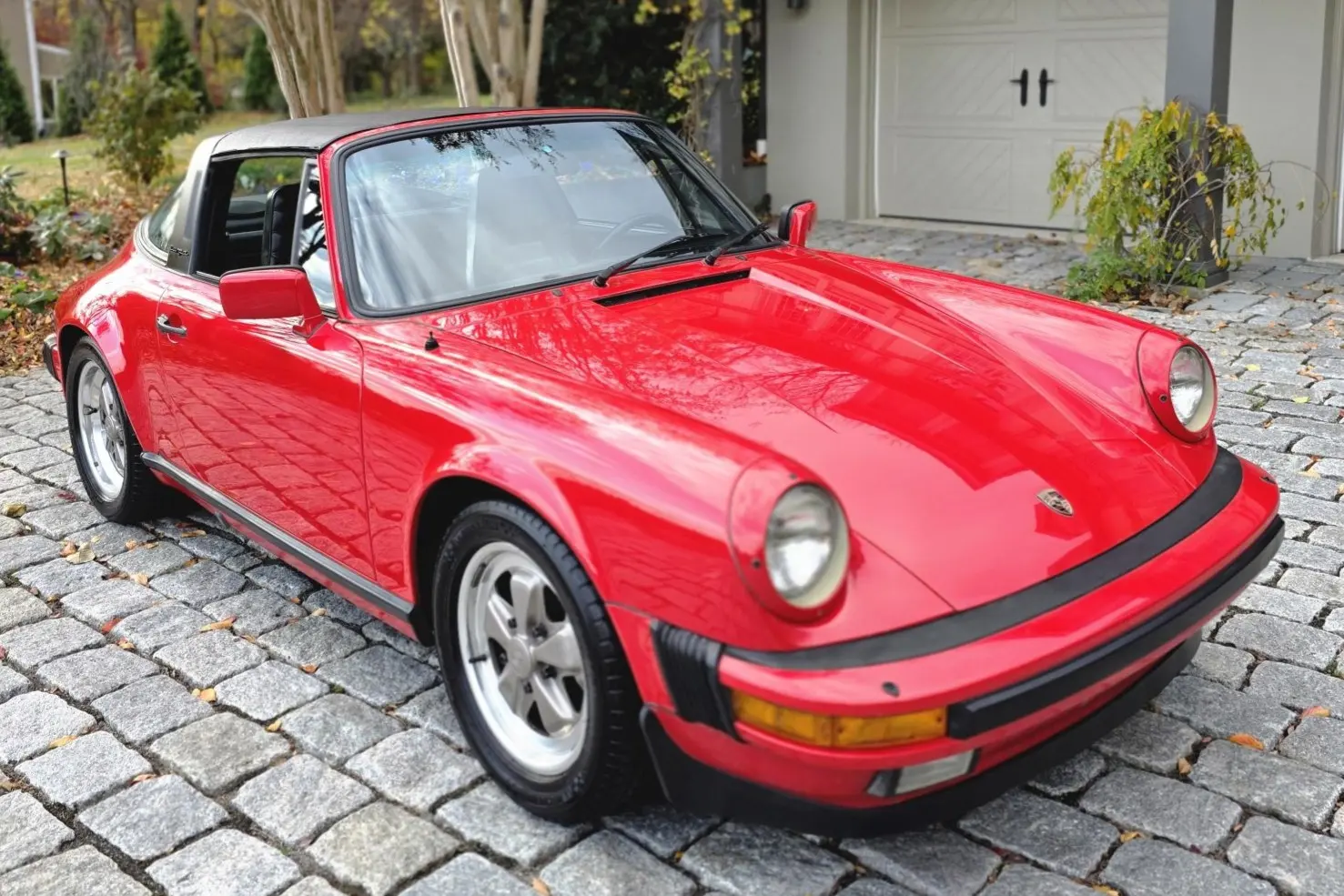 1984 Porsche 911 Targa