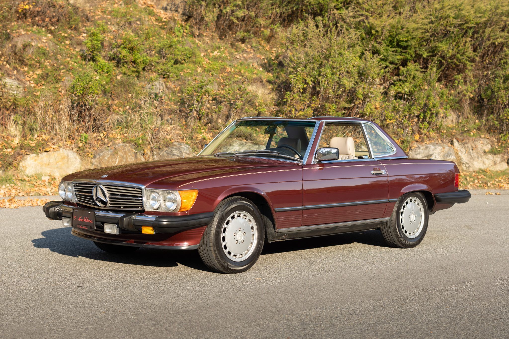 1987 Mercedes-Benz SL-Class 560SL