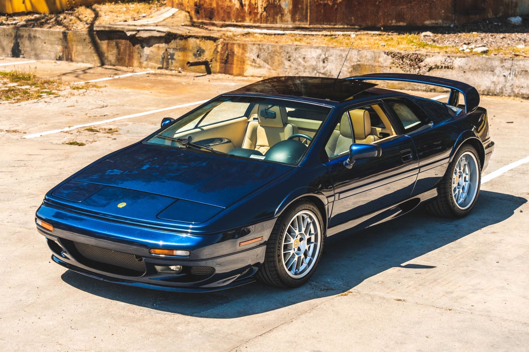 2004 Lotus Esprit V8