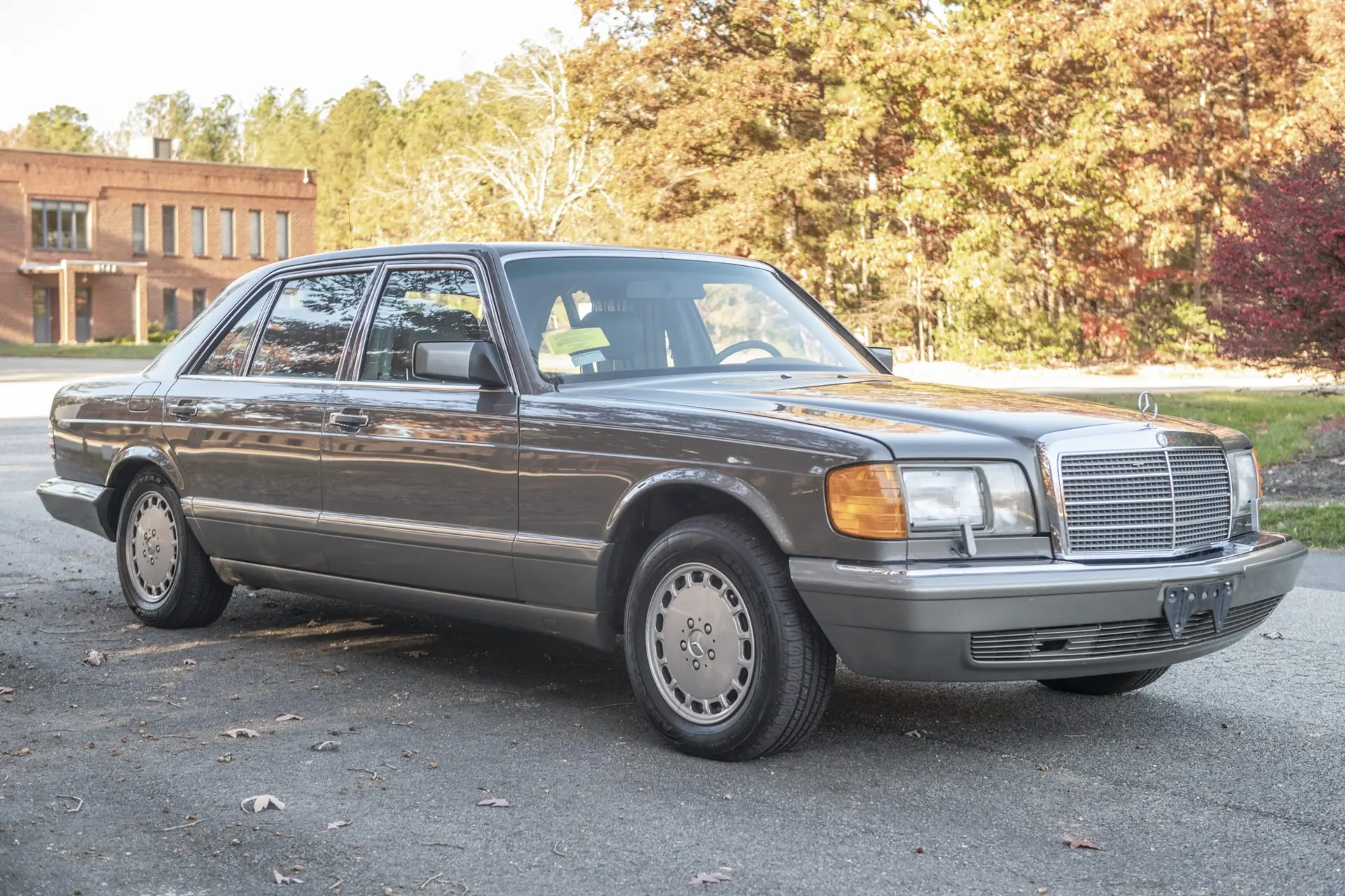 1986 Mercedes-Benz SL-Class 560SL