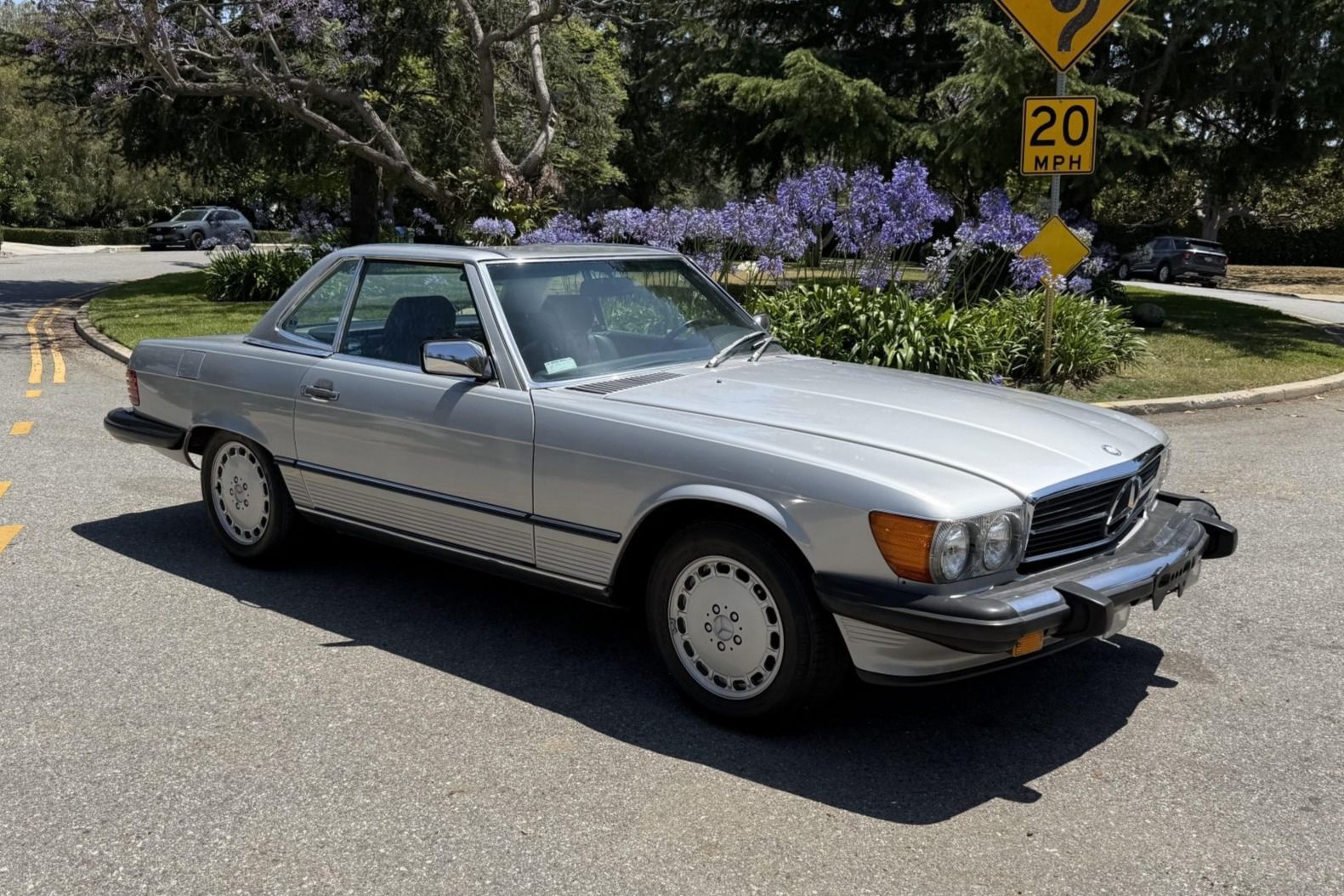 1987 Mercedes-Benz SL-Class 560SL