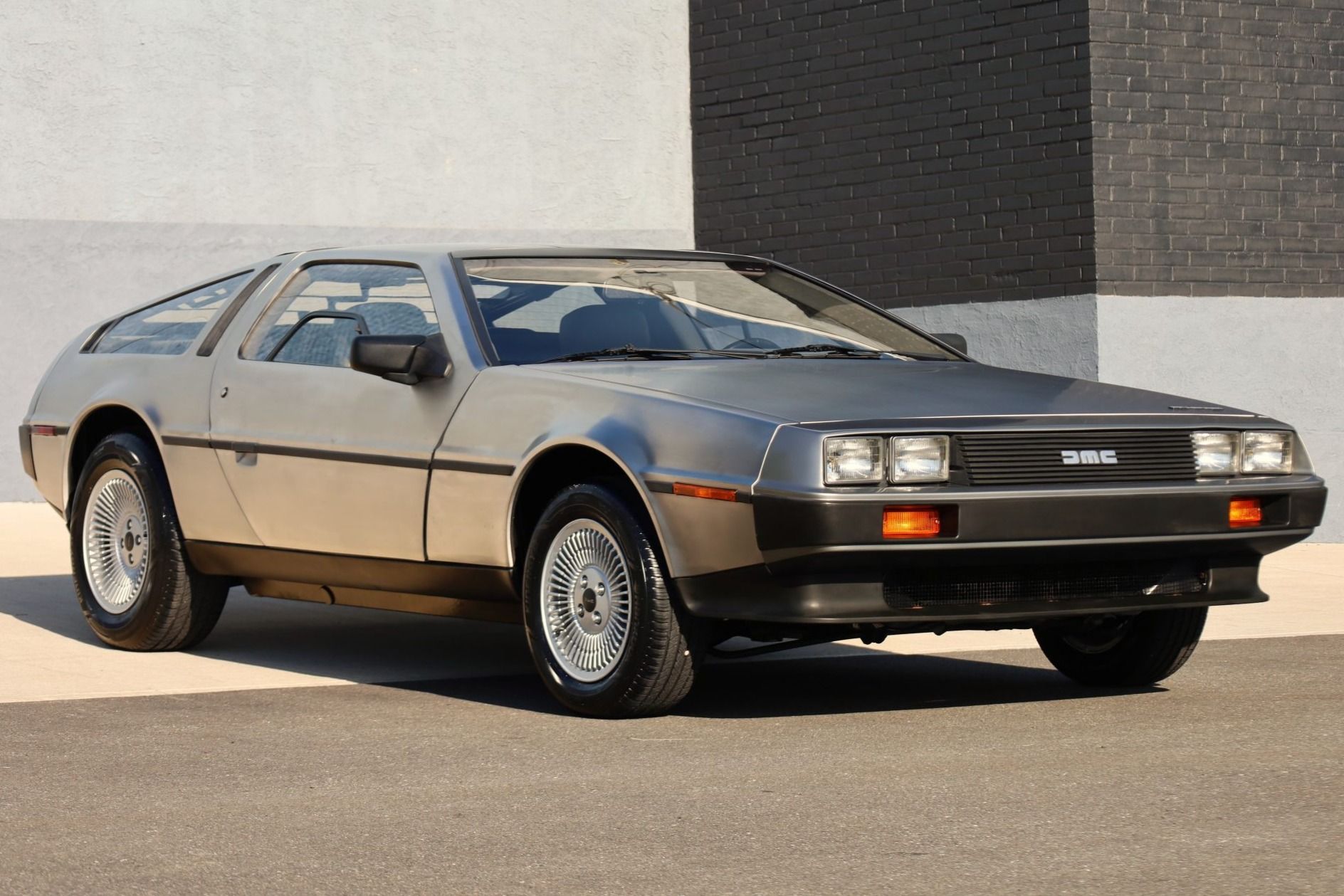 1983 DeLorean DMC-12