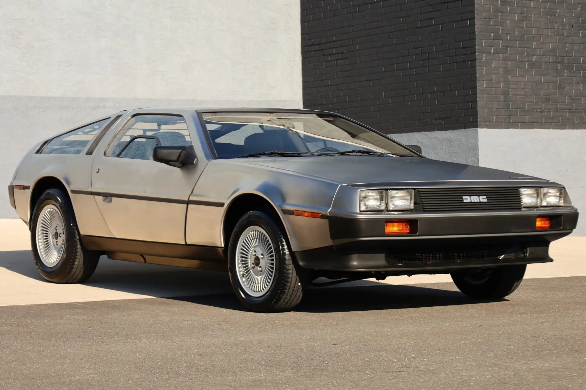 1983 DeLorean DMC-12