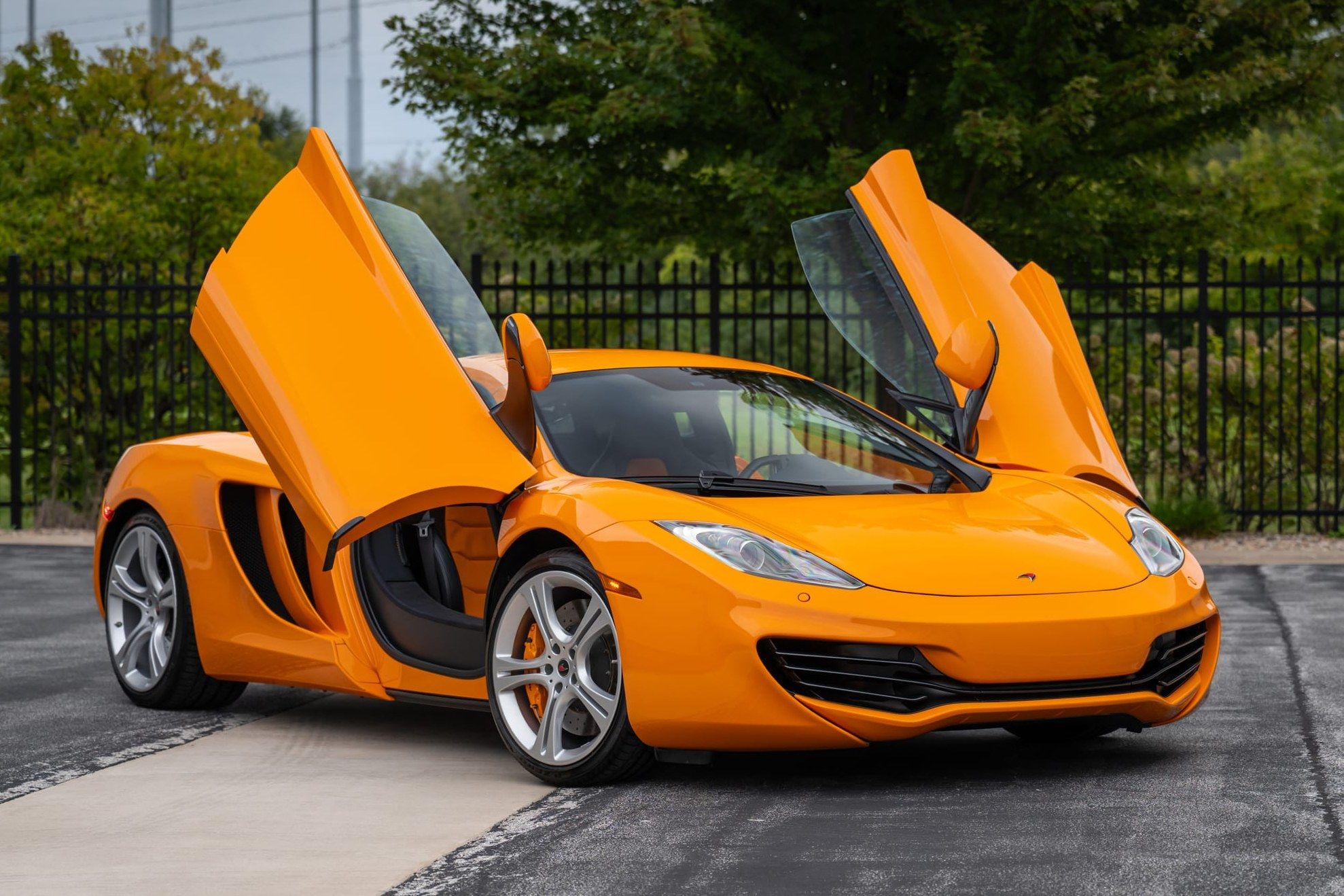 2012 McLaren MP4-12C Coupe