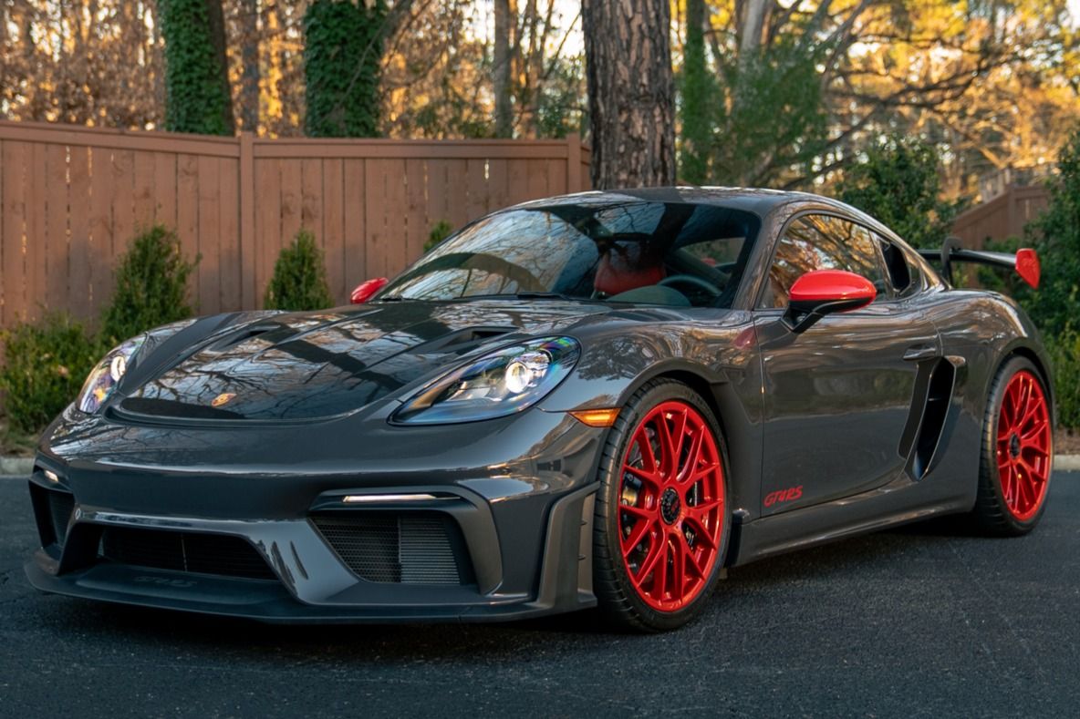 2023 Porsche Boxster T