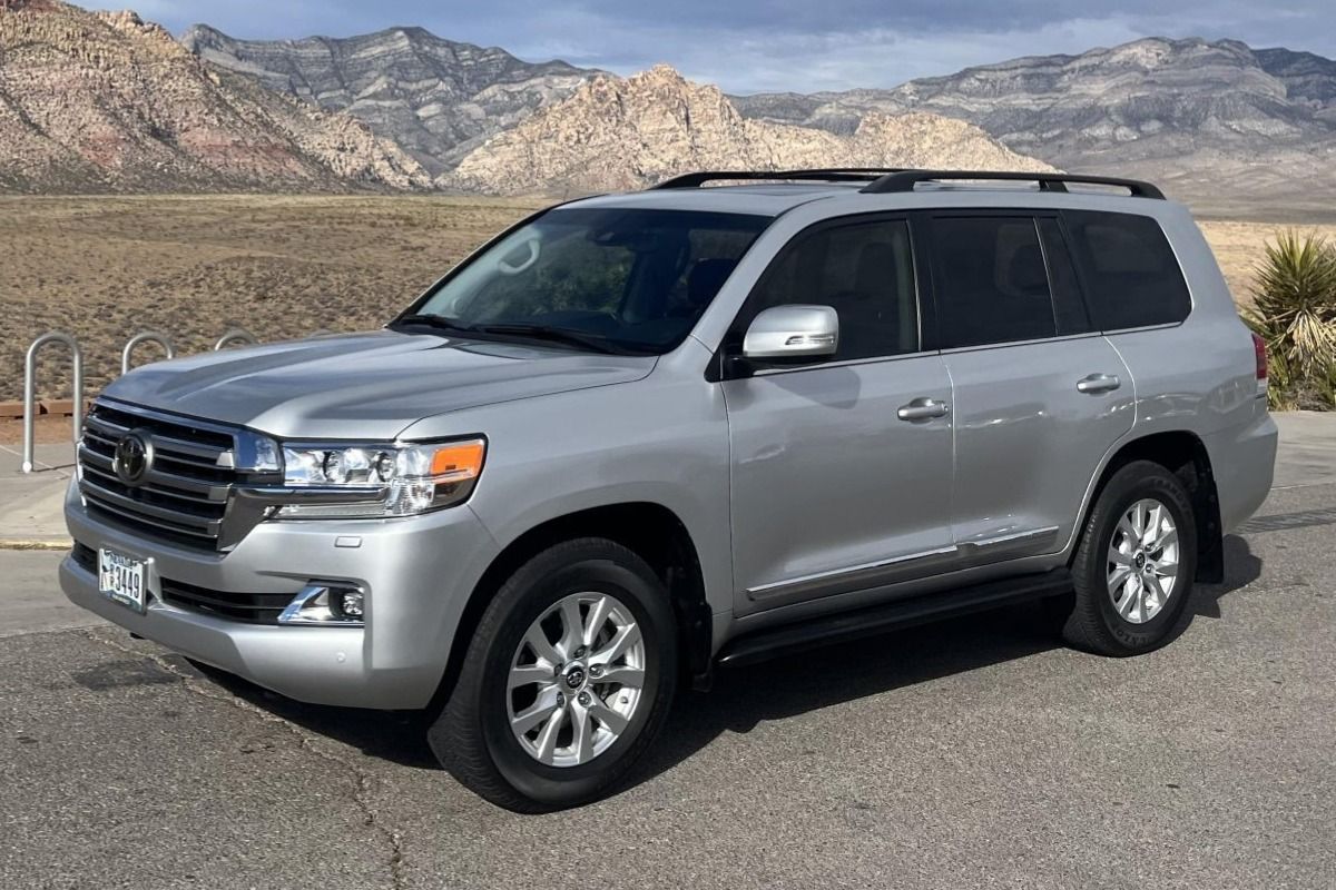 2019 Toyota Land Cruiser