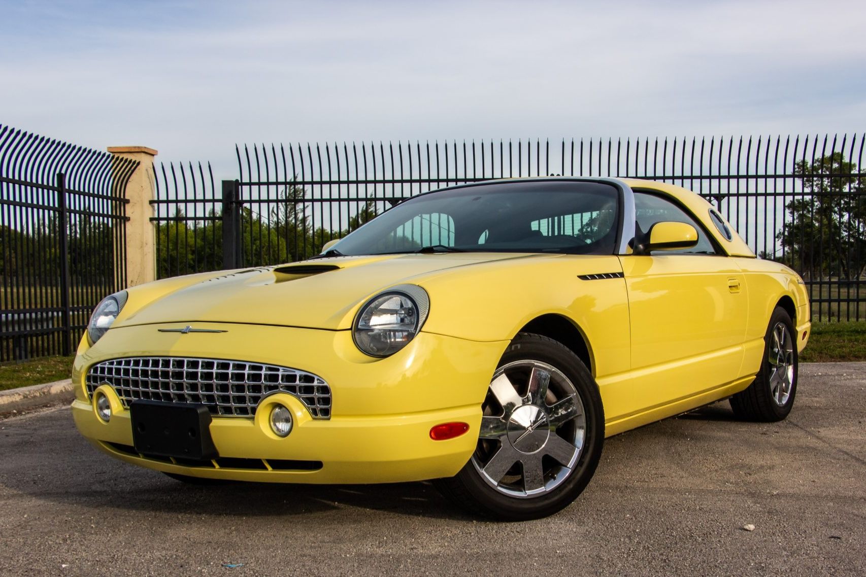2002 Ford Thunderbird