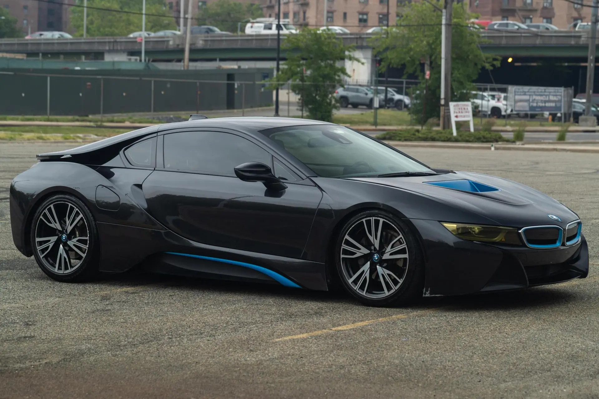 2016 BMW i8
