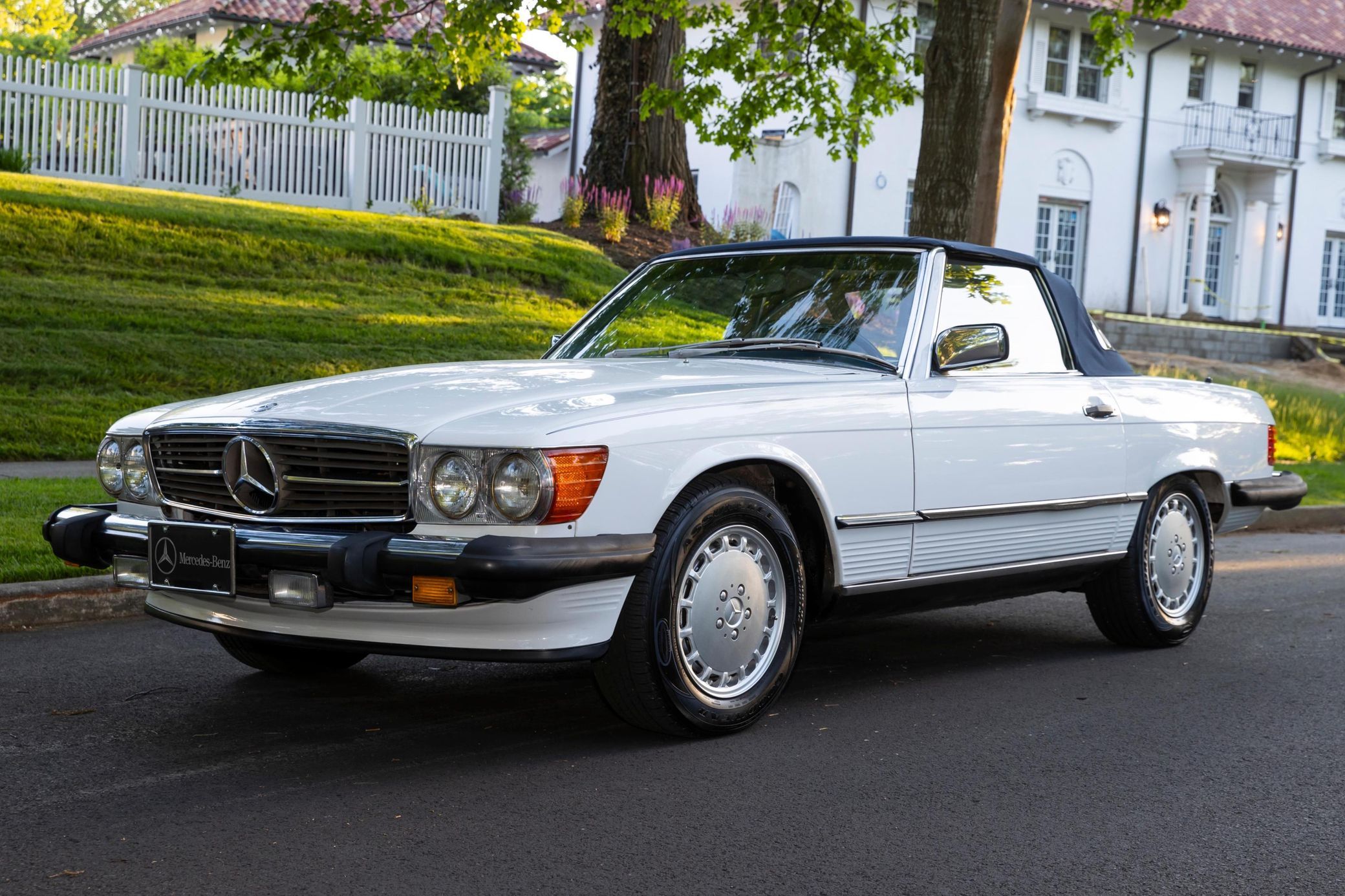 1989 Mercedes-Benz SL-Class 560SL