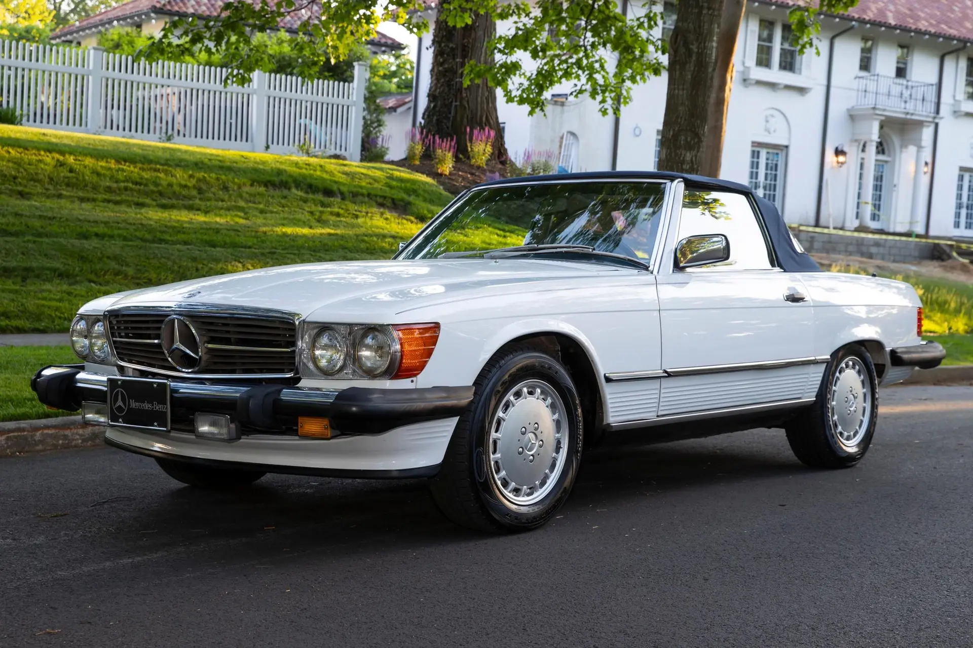 1989 Mercedes-Benz SL-Class 560SL