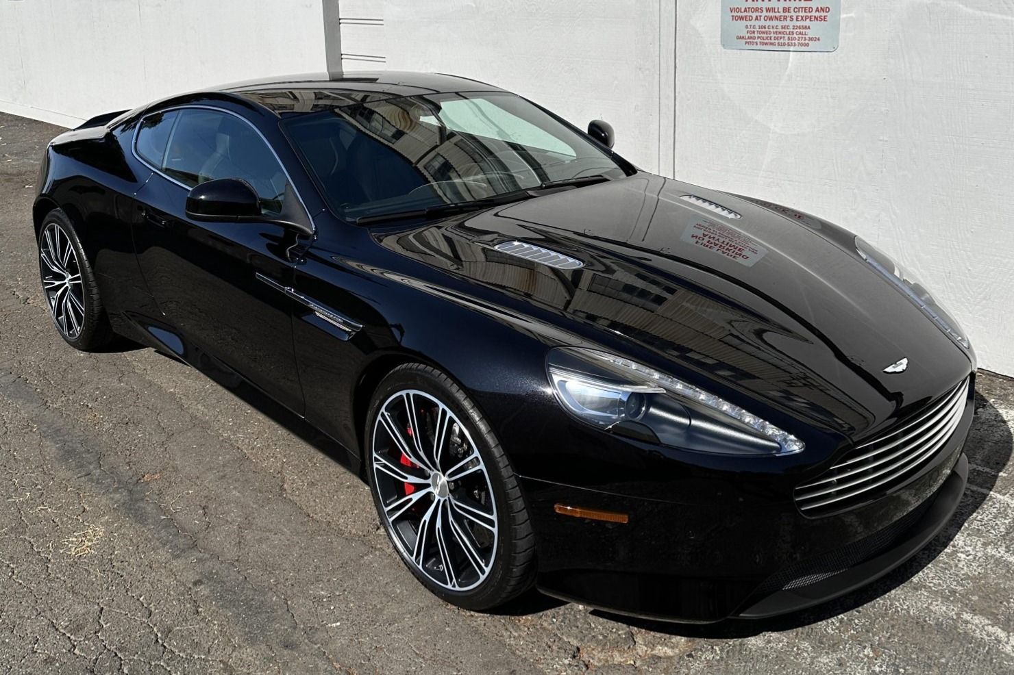2014 Aston Martin DB9 Coupe