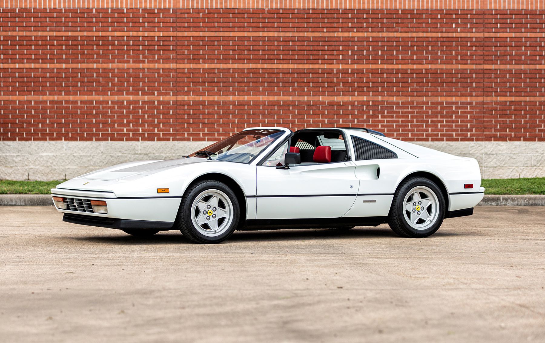 1987 Ferrari 328 GTS