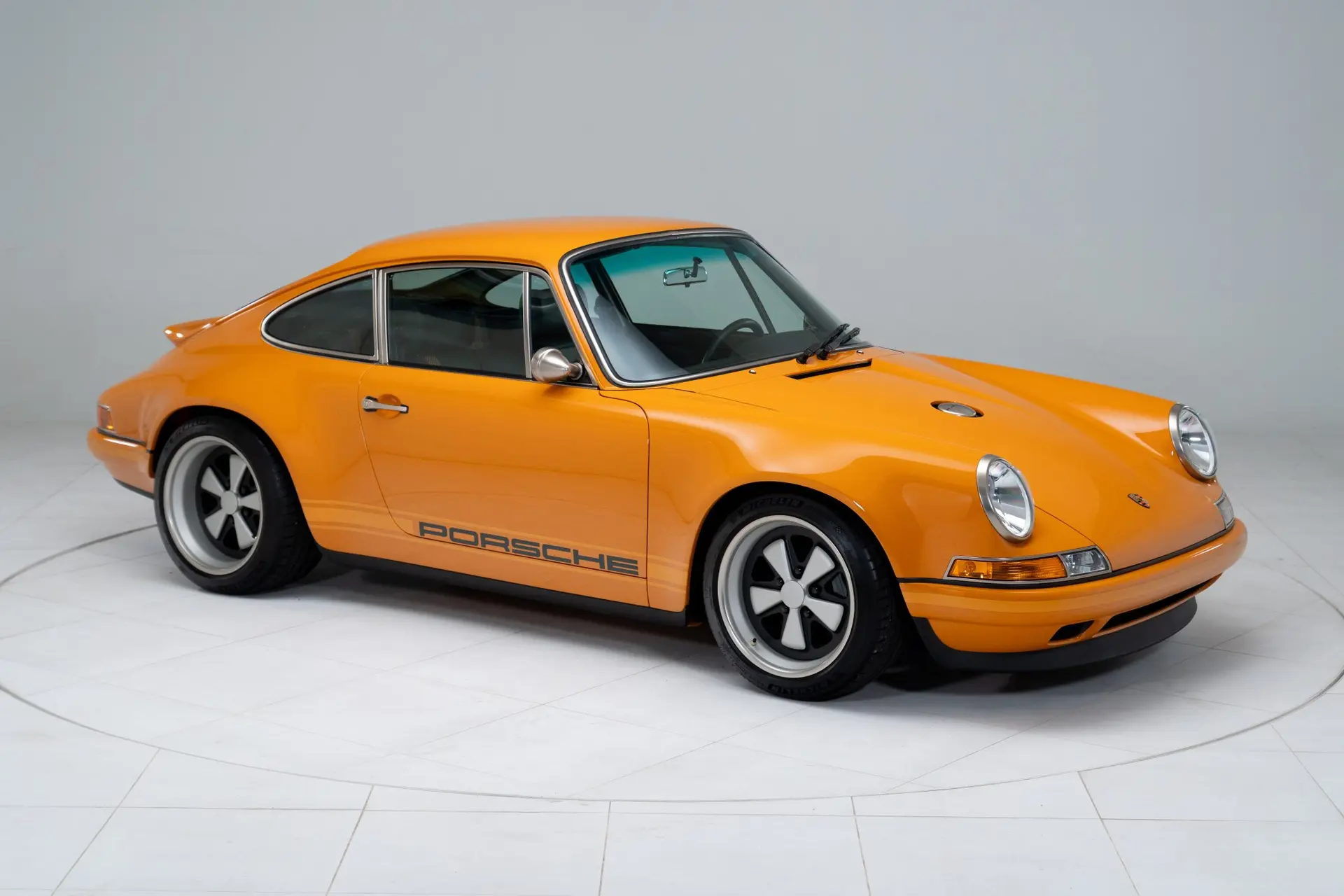 1991 Porsche 911 Carrera 2