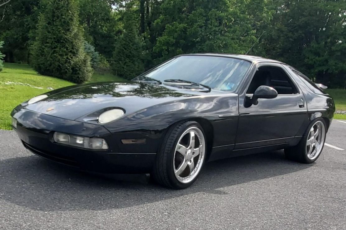 1990 Porsche 928 GT