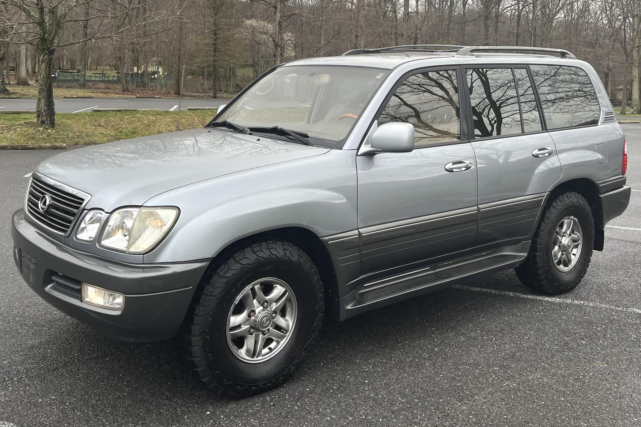 2001 Lexus LX