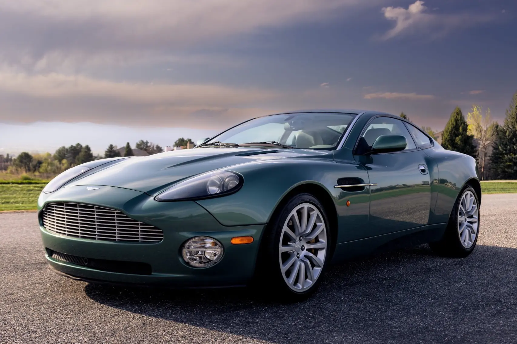 2002 Aston Martin Vanquish V12 Vanquish