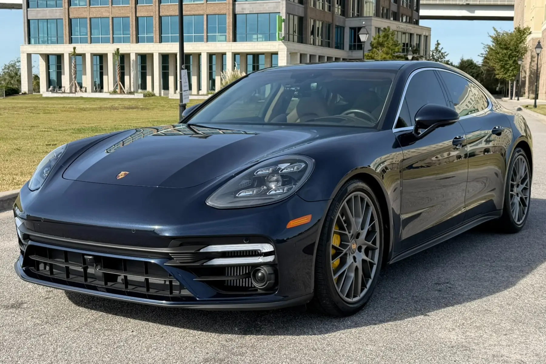 2021 Porsche Panamera Turbo S