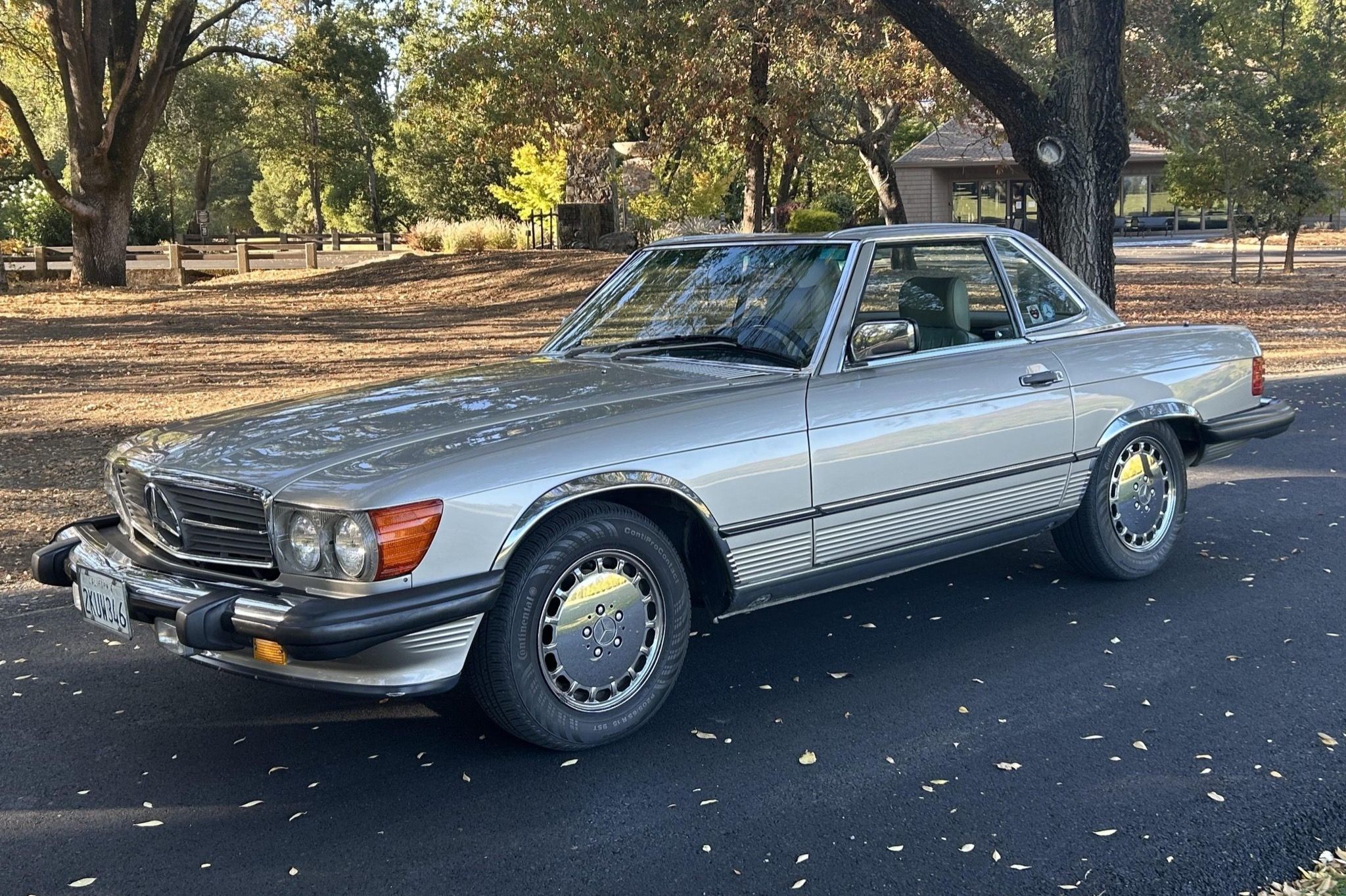 1988 Mercedes-Benz SL-Class 560SL