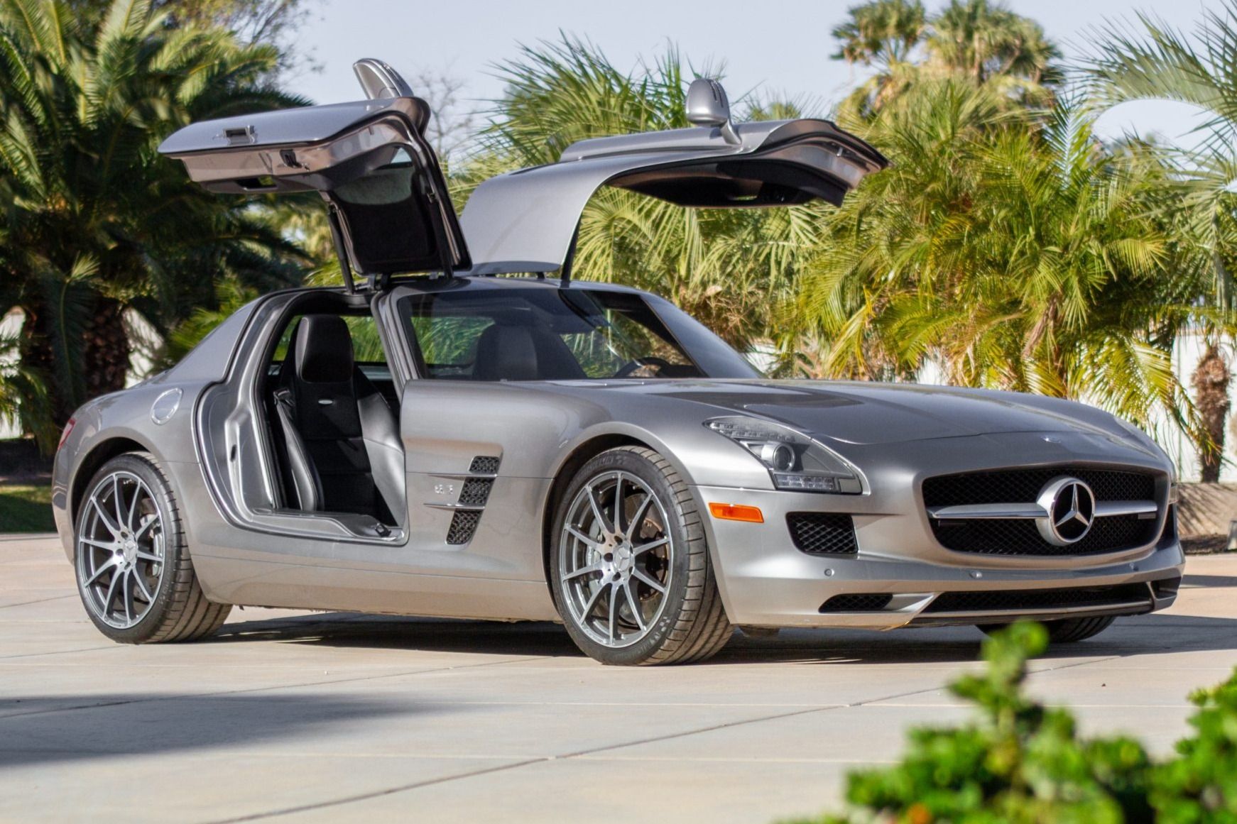 2011 Mercedes-Benz SLS AMG Coupe