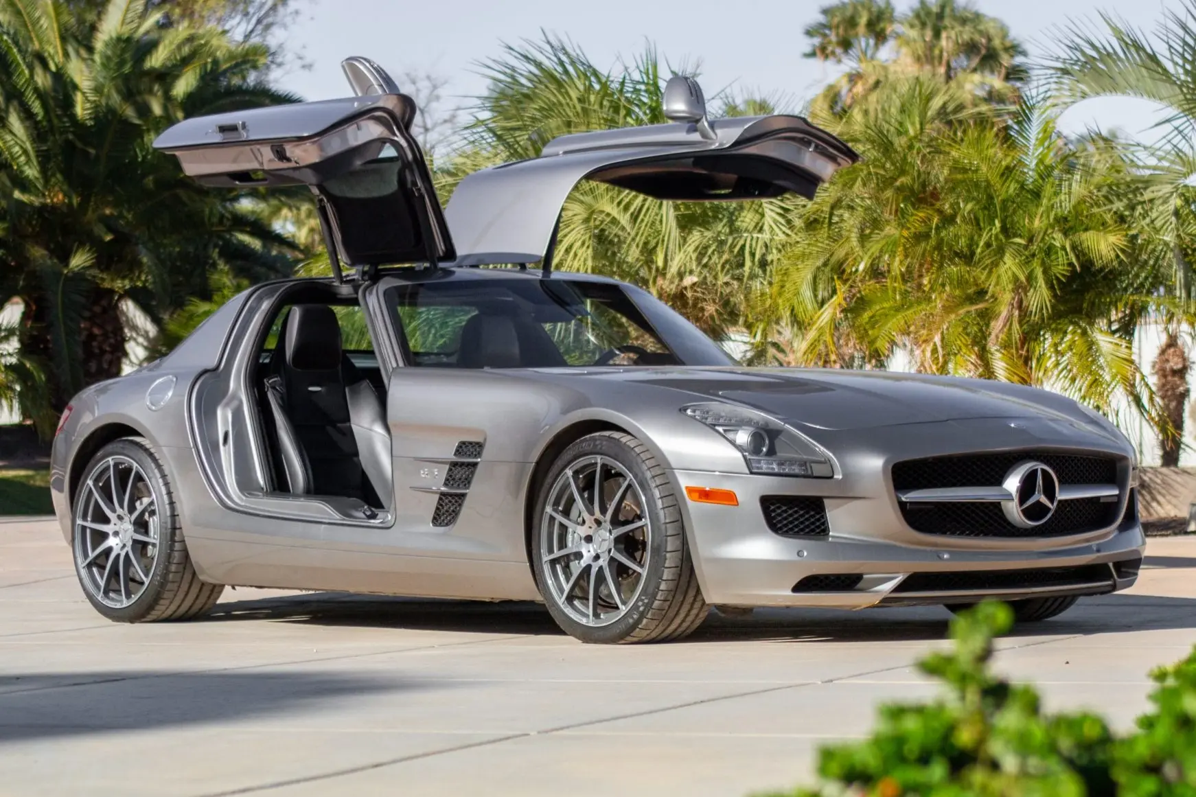 2011 Mercedes-Benz SLS AMG Coupe