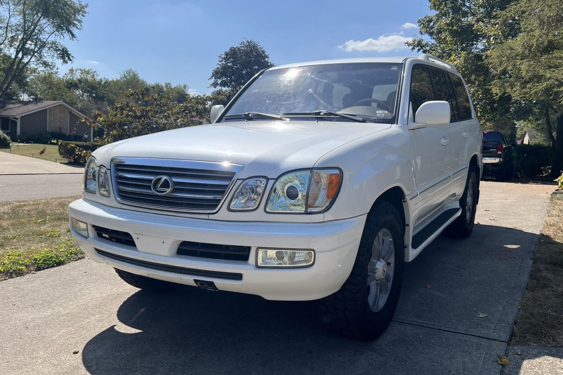 2003 Lexus LX