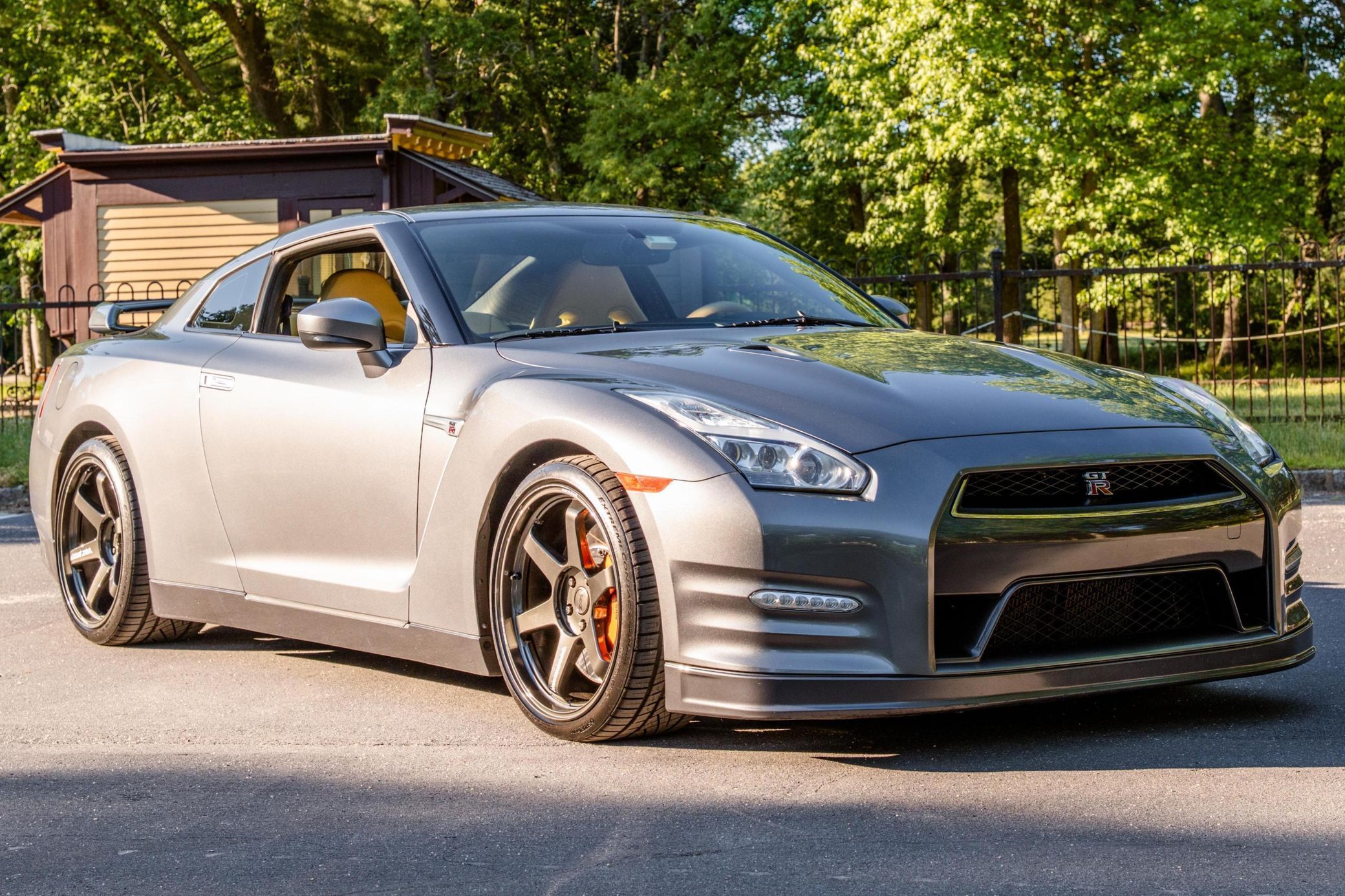 2016 Nissan GT-R Premium