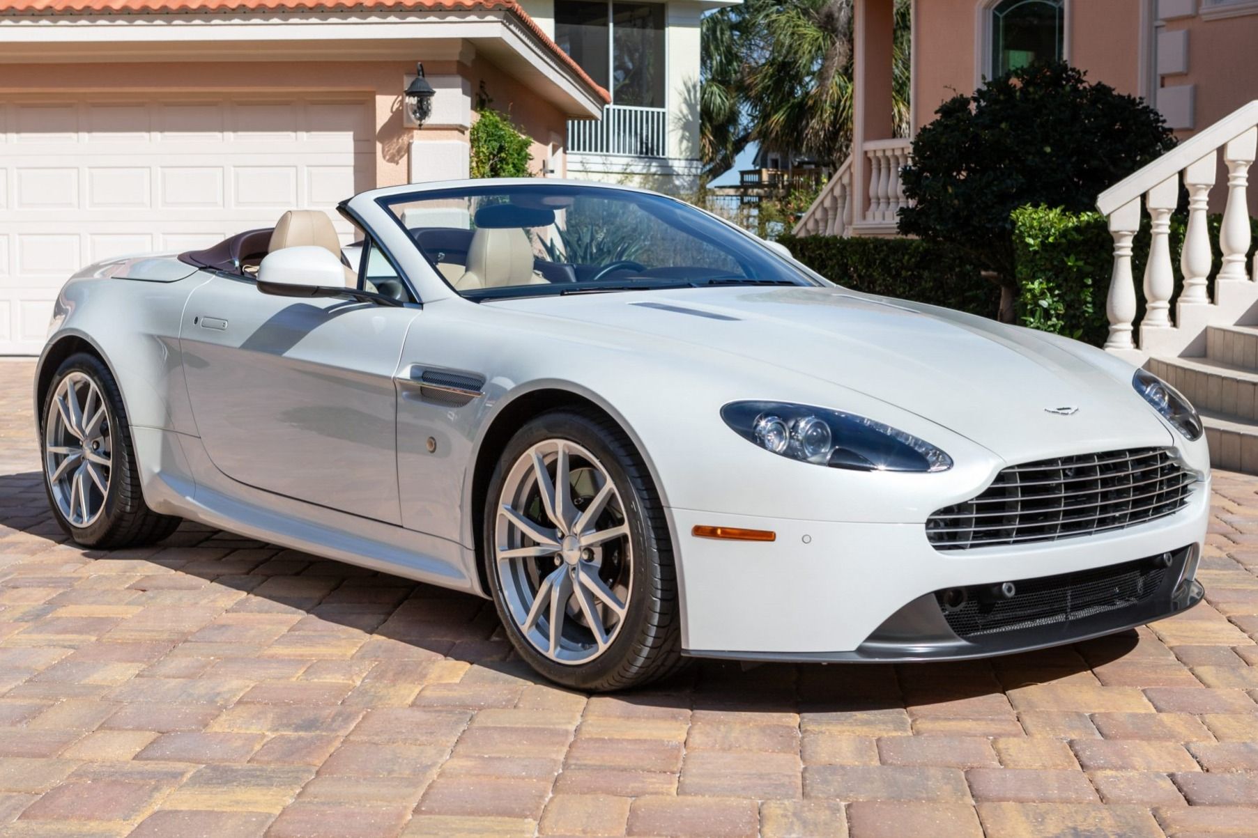 2012 Aston Martin Vantage Vantage 4.7 Roadster