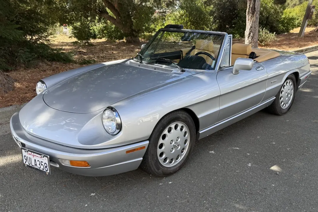 1990 Alfa Romeo Spider, sold Oct 2025