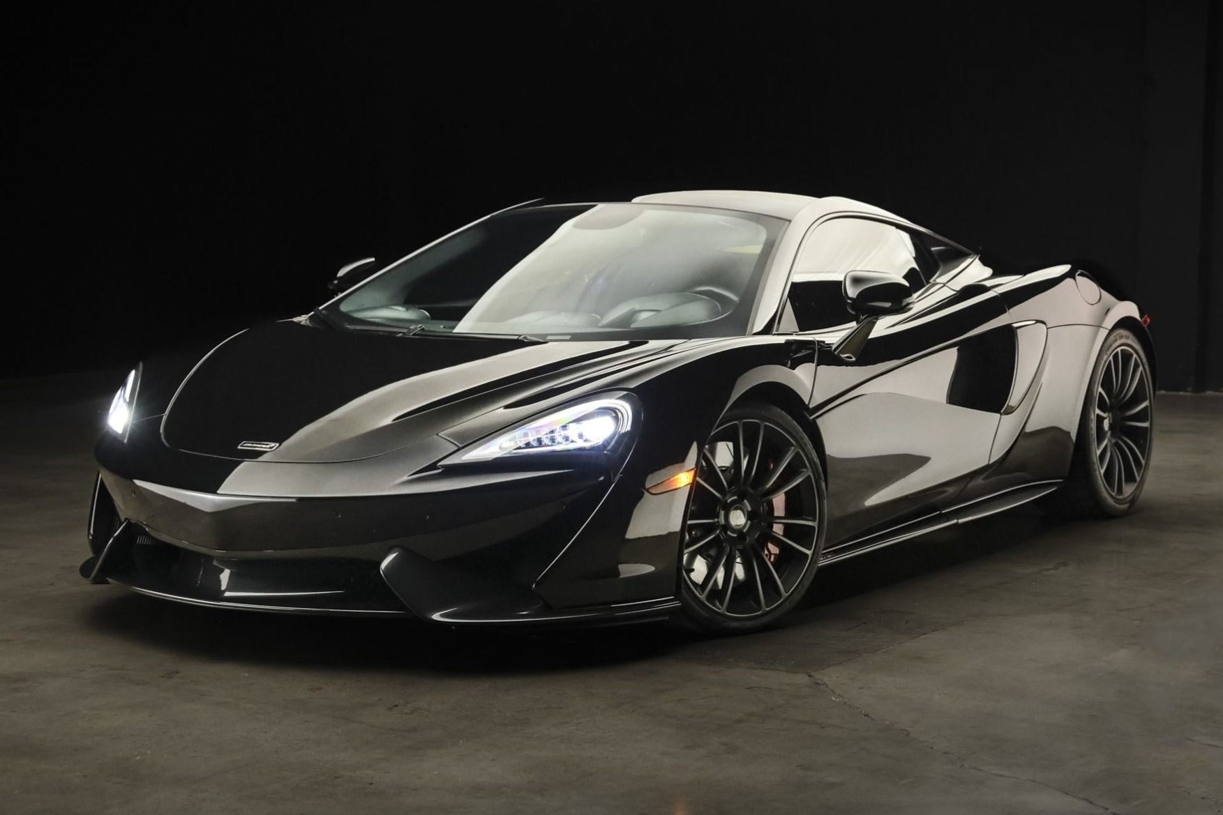 2017 McLaren 600LT Coupe