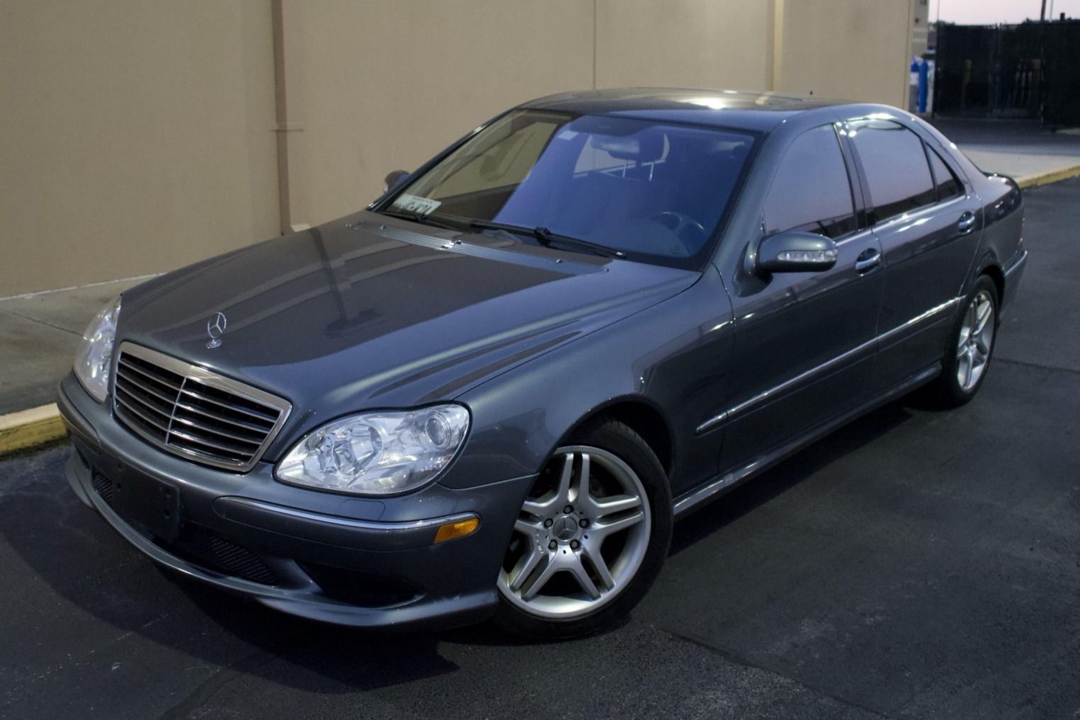 2006 Mercedes-Benz S-Class