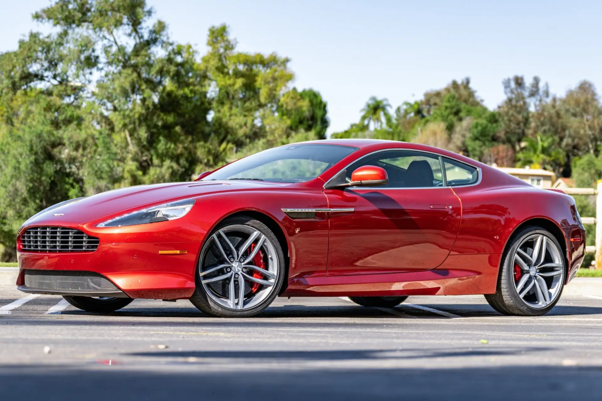 2015 Aston Martin DB9 Coupe