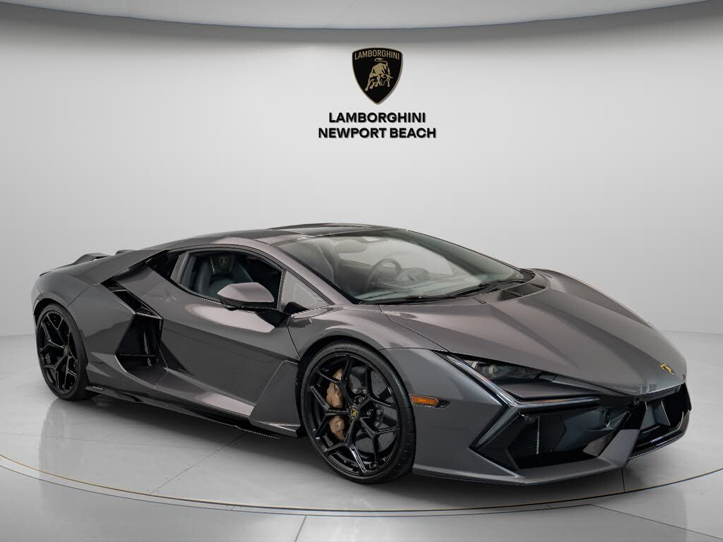 2026 Lamborghini Revuelto
