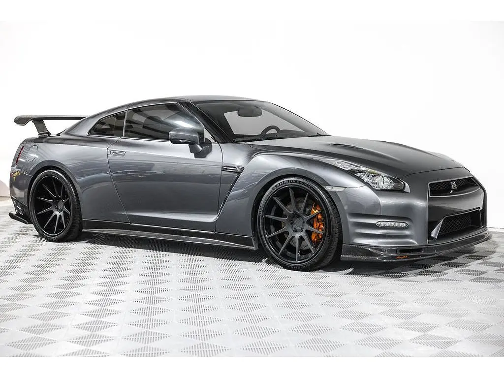 2013 Nissan GT-R Premium