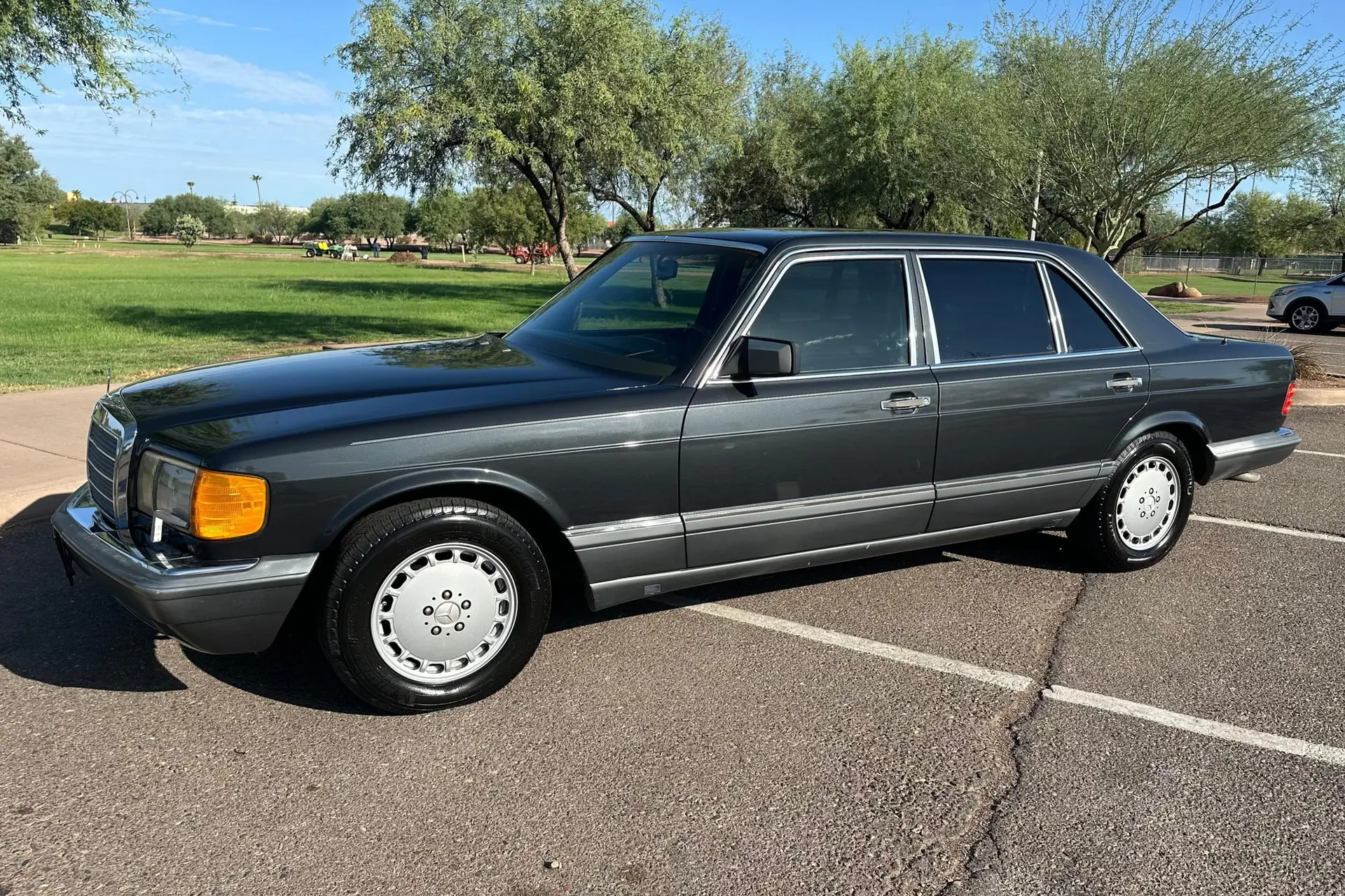 1990 Mercedes-Benz S-Class
