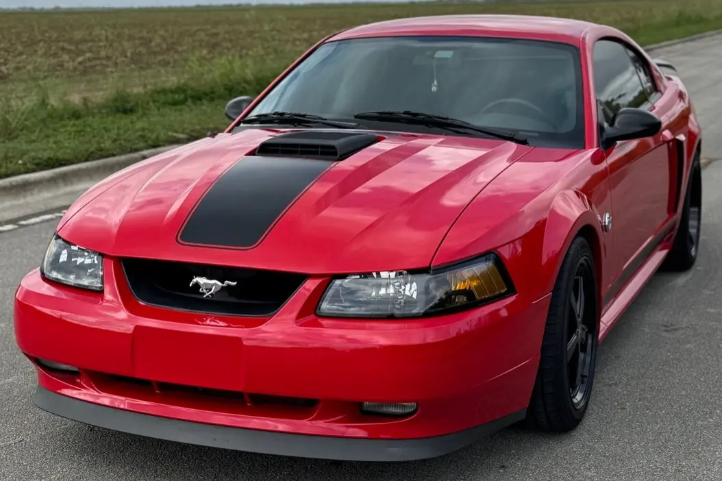 2004 Ford Mustang Mach 1