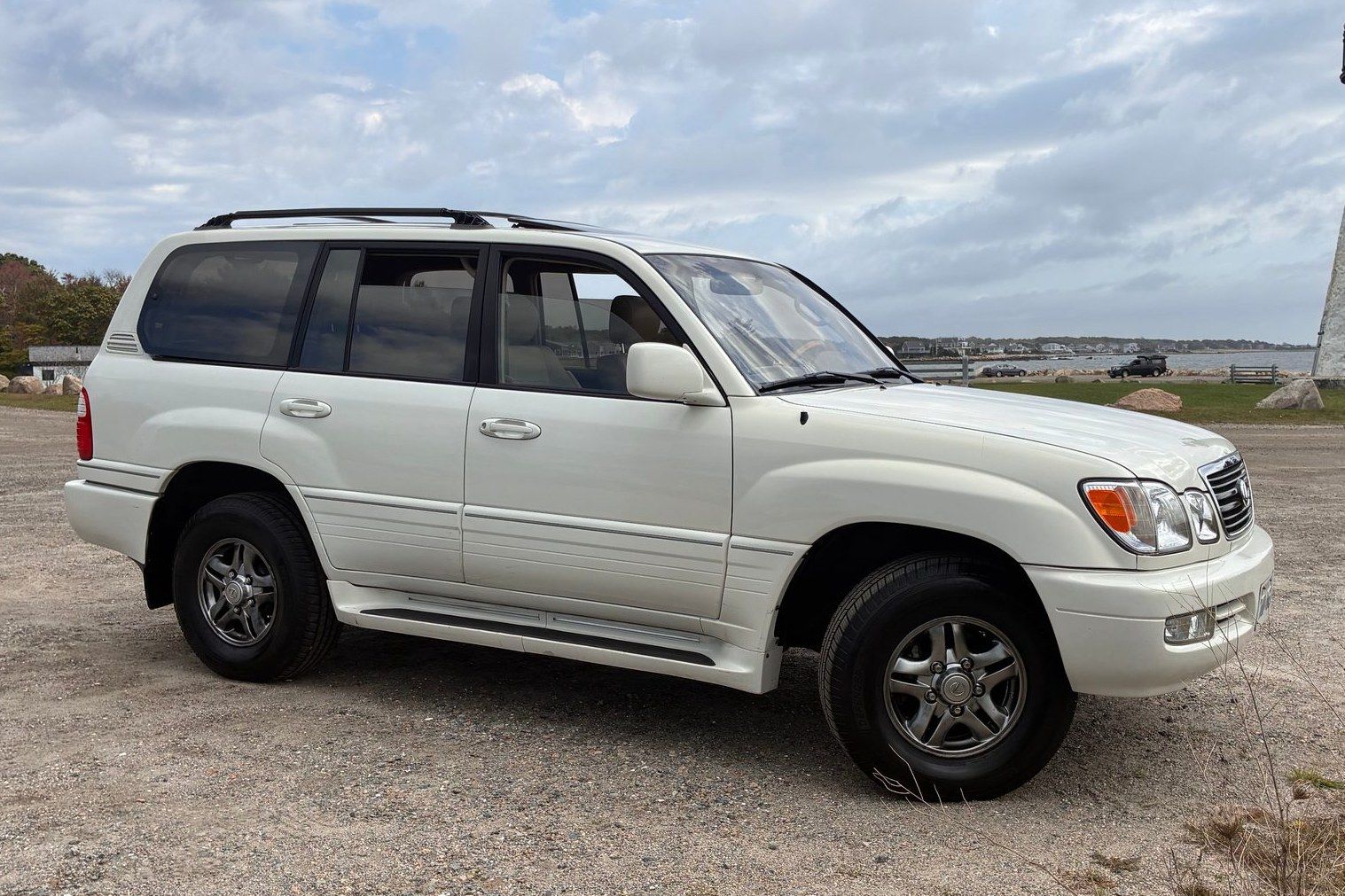 2001 Lexus LX