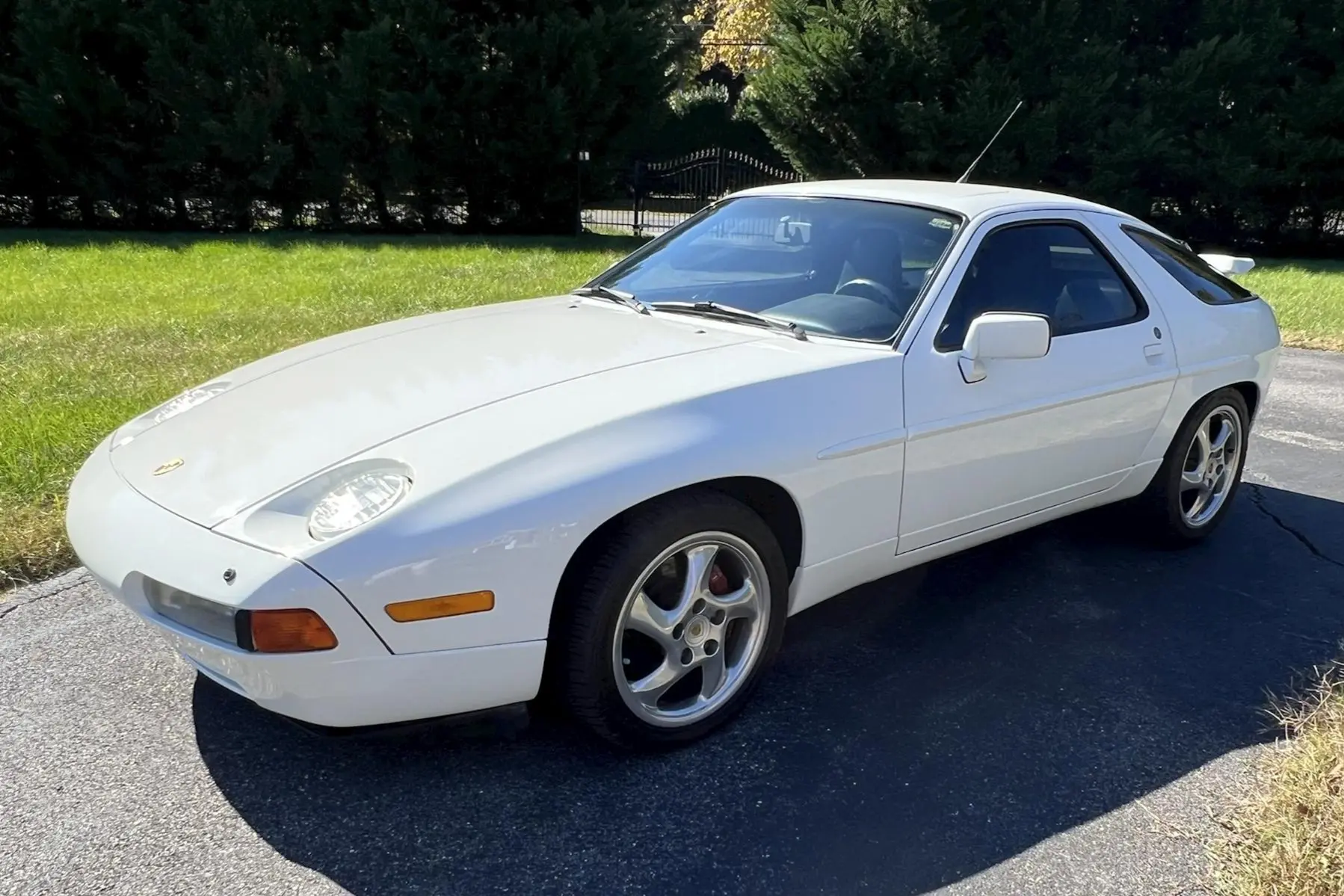 1989 Porsche 928 S4