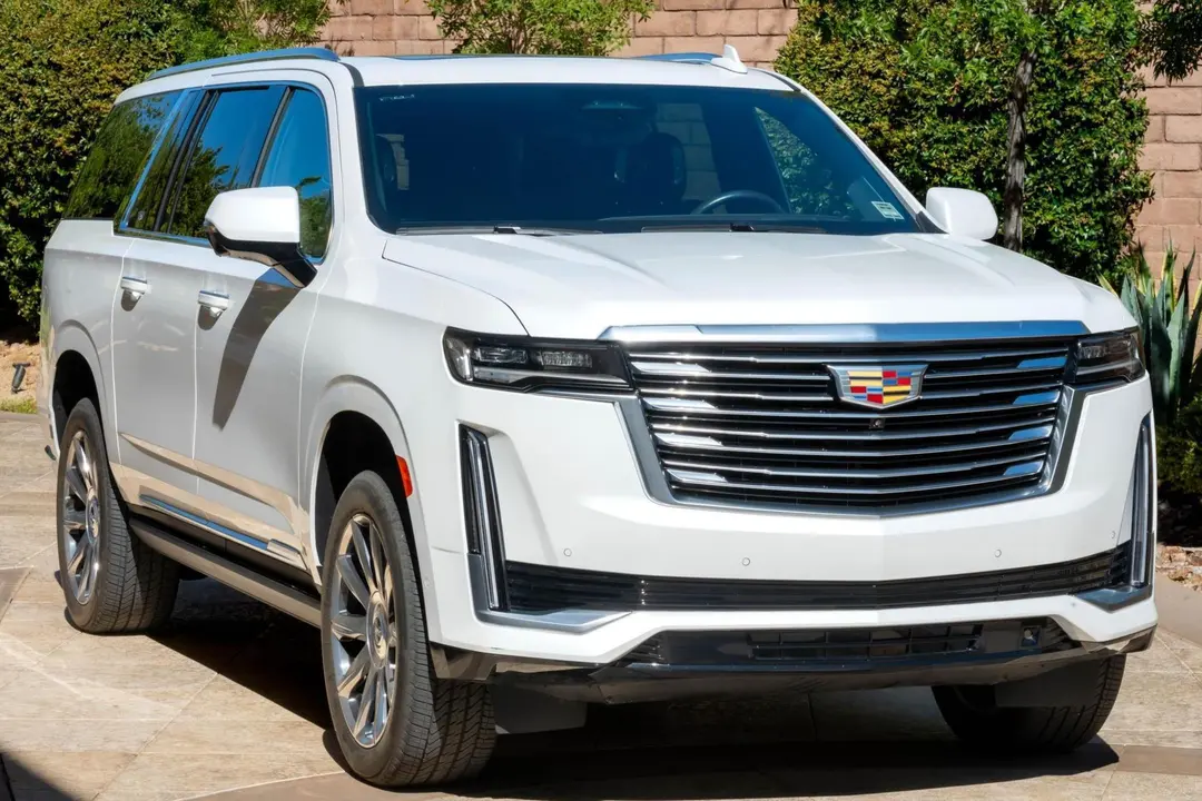 2019 Cadillac Escalade Platinum, sold Jul 2026
