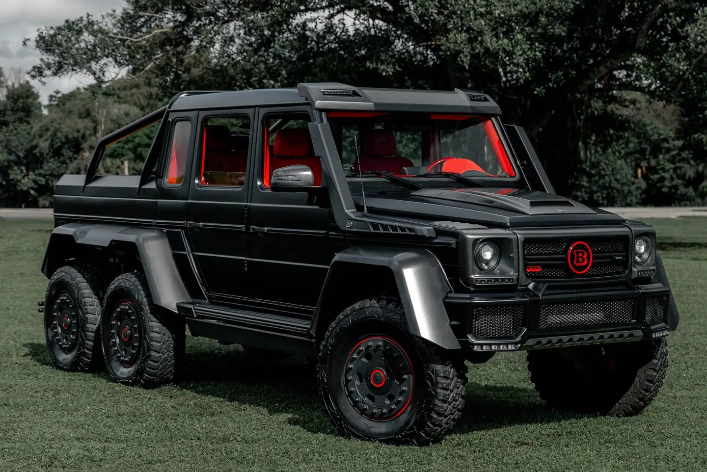 2013 Mercedes-Benz G-Class G63 6×6 Brabus 700