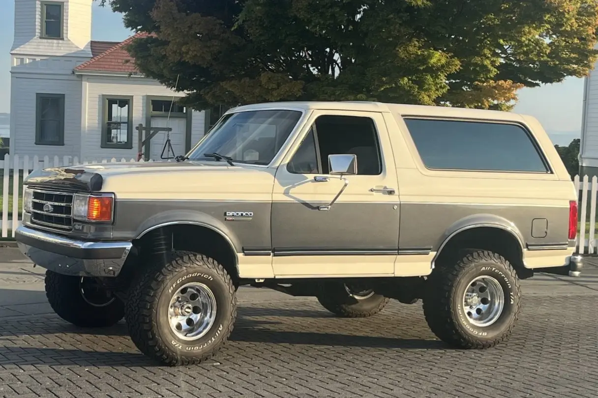 1990 Ford Bronco
