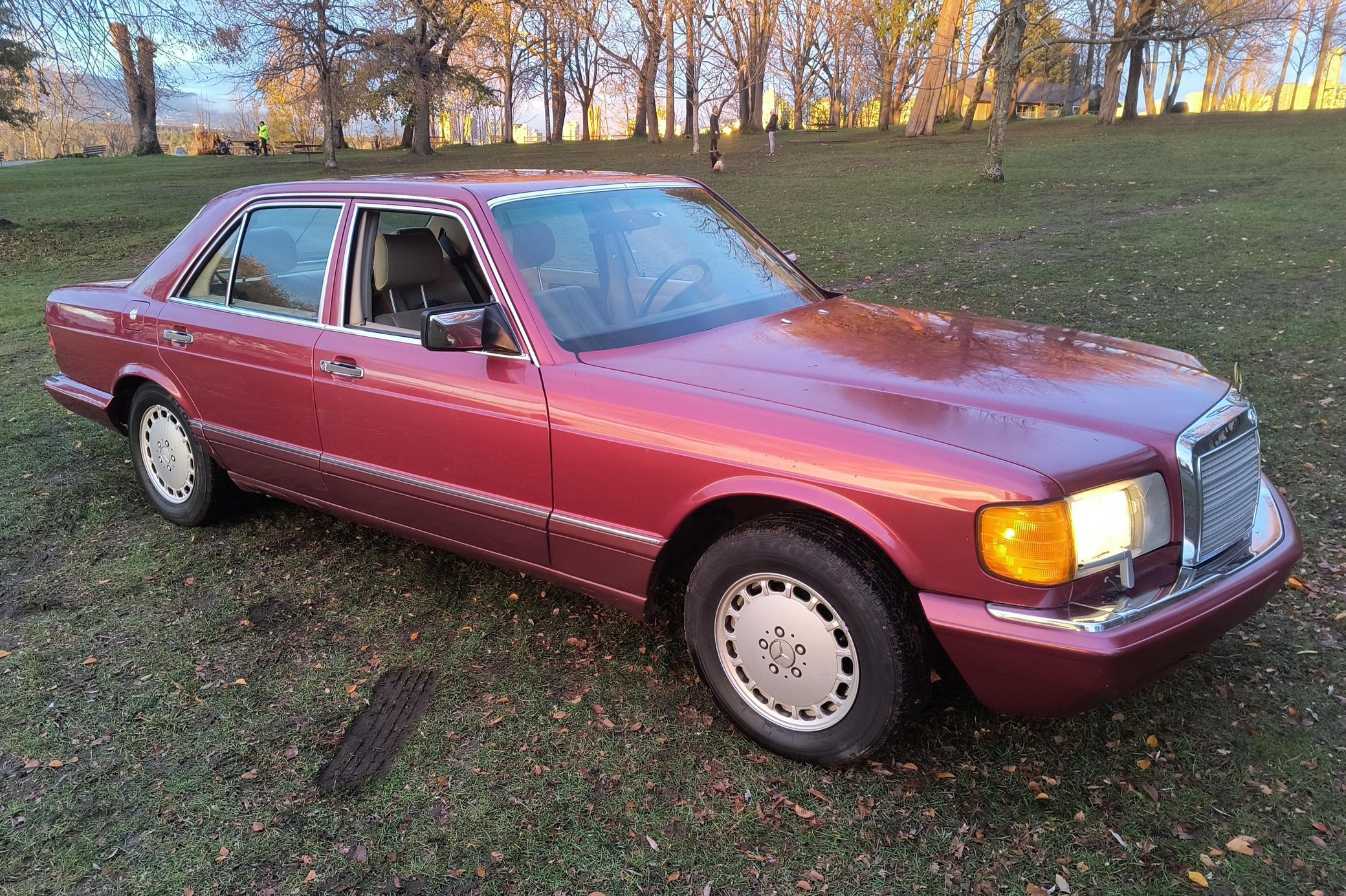 1989 Mercedes-Benz S-Class