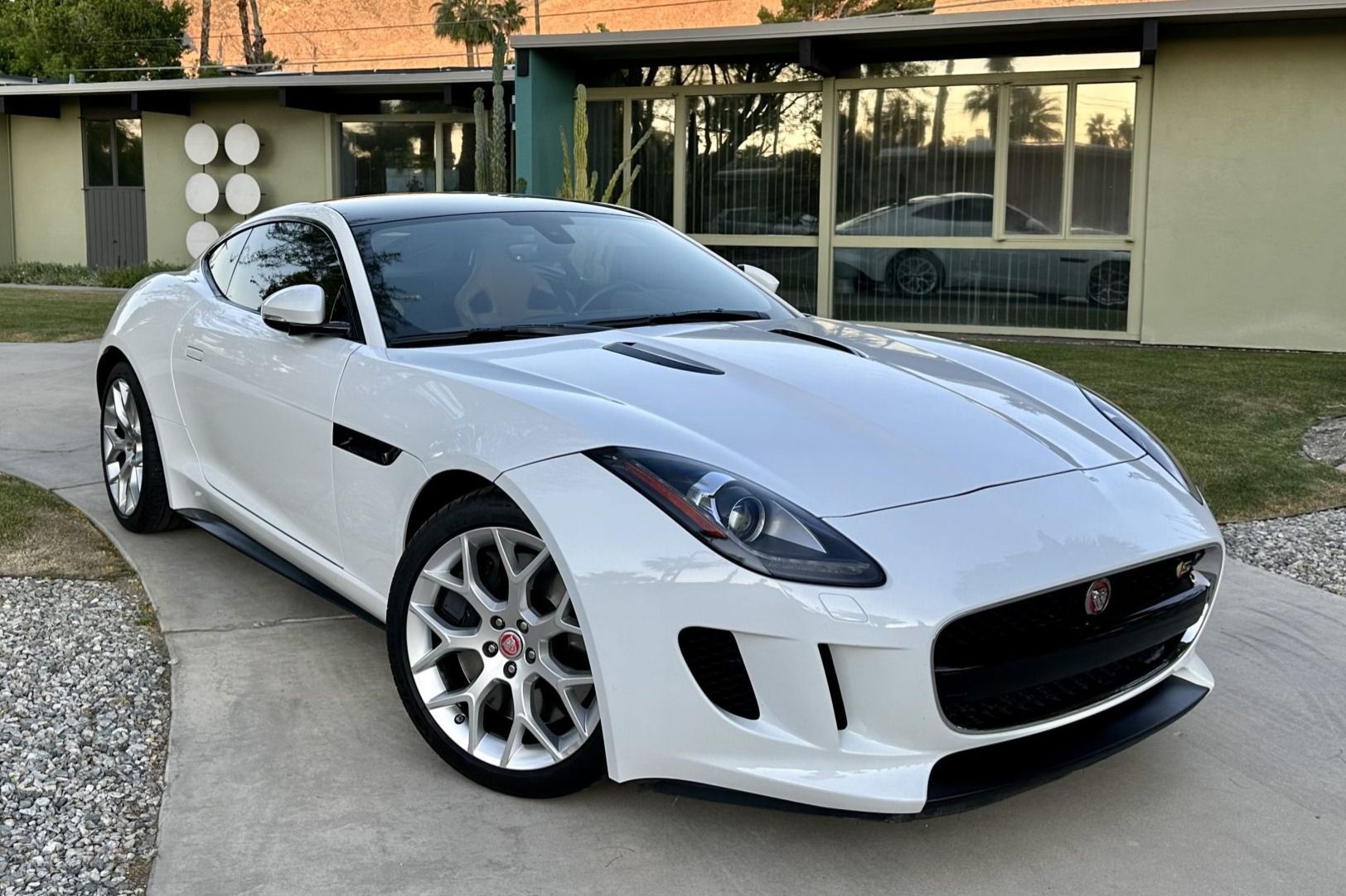2016 Jaguar F-Type Coupe