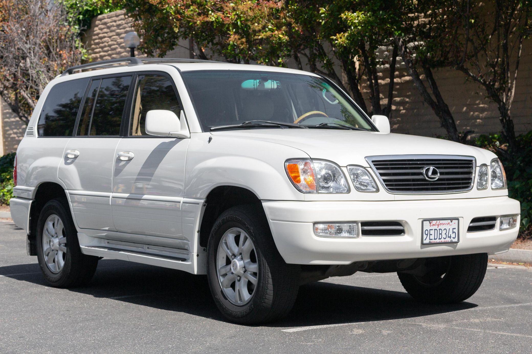 2001 Lexus LX
