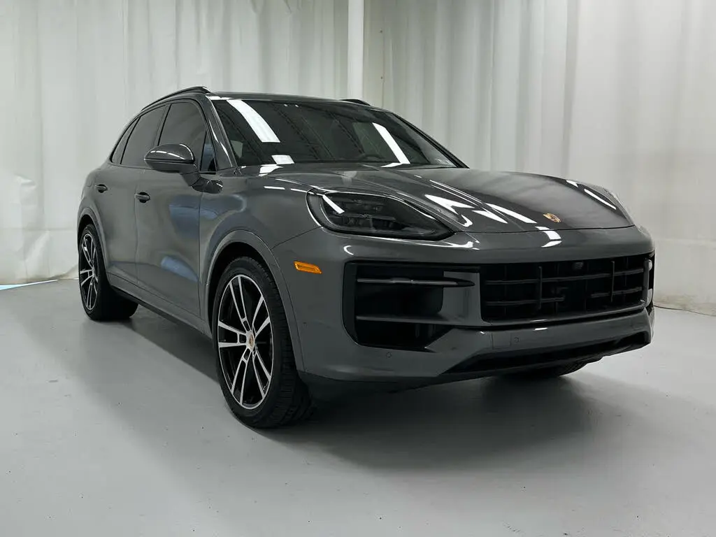 2025 Porsche Cayenne S