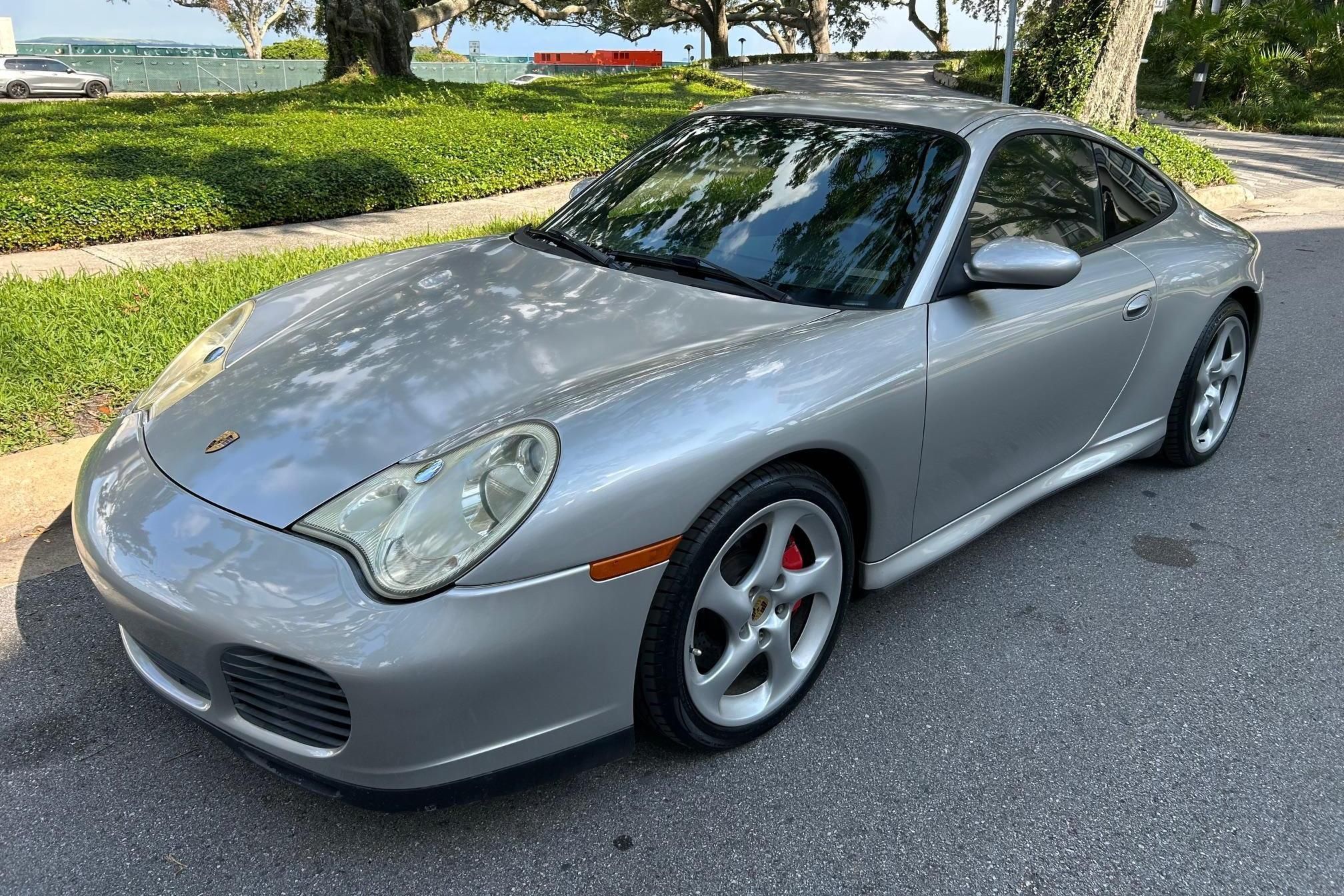 2004 Porsche 911 Carrera 4S